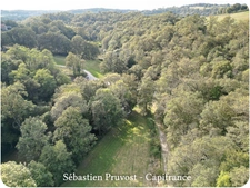 Dordogne (24) Propriété P7 proche de SAINT MARTIN DE FRESSENGEAS (24), terrain 36000m2, rivière, 225m2 habitables.
