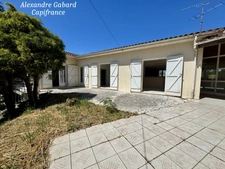 Axe La Réole-Langon - Maison de plain-pied - 5 chambres + bureau - Jardin 3 000 m² - 3 Garages
