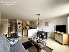 LANGON CENTRE VILLE - Immeuble en pierres 450 m² comprenant 6 appartements et 2 locaux commerciaux 