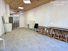 Centre ville - Immeuble en pierres d'environ 140 m²