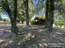 Axe La Réole-Langon - Maison de plain-pied - 5 chambres + bureau - Jardin 3 000 m² - 3 Garages