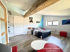 SUD REOLAIS - Maison en pierre rénovée - 7 chambres - Terrain 5 000 m² - Piscine - Dépendances