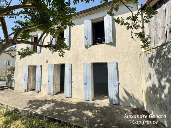 Maison en pierres - 3 chambres - Jardin - Garage et fort potentiel