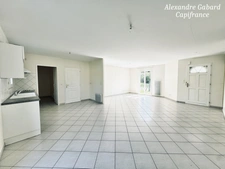 Maison de plain-pied - 3 chambres - Jardin - Garage