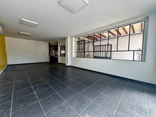 Ensemble immobilier au coeur du bourg de Meilhan sur Garonne