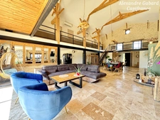 SUD REOLAIS - Maison en pierre rénovée - 7 chambres - Terrain 5 000 m² - Piscine - Dépendances