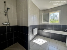 Maison de plain-pied - 3 chambres - Jardin - Garage