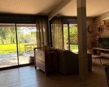 Charmante maison de plain-pied - 4 chambres - Parc arboré - Piscine 