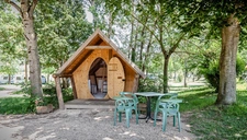 Dpt Saône et Loire (71), à vendre TOURNUS Camping sur 1ha et demi à 550 000 €