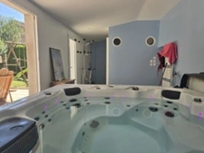 Maison de caractère DAVAYE (71) 222m2 - 9 pièces - dépendances et annexes à 345 000 €