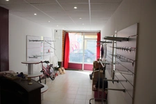 Immeuble à vendre TOURNUS (71) Appt T4-83m2 (loué) + (Local commercial) à 119 000 €