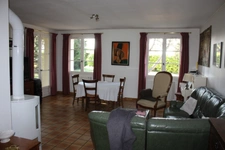 Maison à vendre 7 pièces proche de CUISERY (71) Maison au calme 200m2 - 5 chambres sur 3064m2 de terrain clos à 238 000 €
