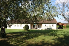 Maison à vendre 7 pièces proche de CUISERY (71) Maison au calme 200m2 - 5 chambres sur 3064m2 de terrain clos à 238 000 €