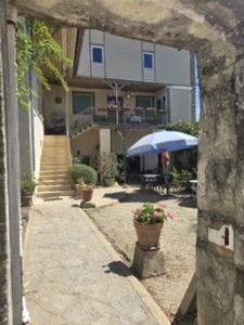 Maison de caractère DAVAYE (71) 222m2 - 9 pièces - dépendances et annexes à 345 000 €