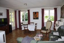 Maison à vendre 7 pièces proche de CUISERY (71) Maison au calme 200m2 - 5 chambres sur 3064m2 de terrain clos à 238 000 €
