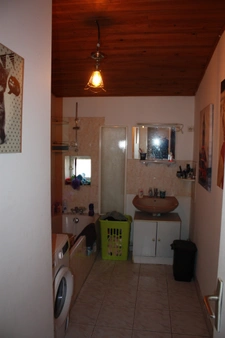 Immeuble à vendre TOURNUS (71) Appt T4-83m2 (loué) + (Local commercial) à 119 000 €