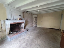 Maison à rénover entièrement – Fort potentiel – MIGRON 