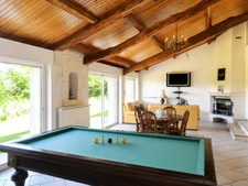 Maison charentaise en pierre rénovée – 163 m² habitables – Saint-Ciers-du-Taillon (17240)