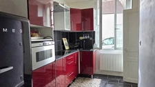 Dpt Yonne (89), à vendre BLENEAU maison de bourg de caractère 5 pièces de 120m2 avec cour de 80m2