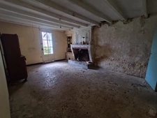 Maison à rénover entièrement – Fort potentiel – MIGRON 