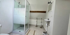 Dpt Yonne (89), à vendre BLENEAU maison de bourg de caractère 5 pièces de 120m2 avec cour de 80m2