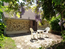 Maisons à vendre TREIGNY (89) Ensemble de deux maison 11pcs 5 ou 6 chbs, piscine, panneau solaire