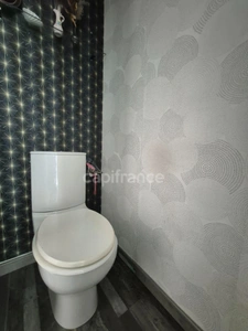 VENTE A TERME LIBRE - Maison 6 pièces PONS (17) - Centre ville - Piscine - Terrain de 167m²