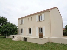 Maison à vendre SAINT GENIS DE SAINTONGE (17) 9 pièces 223m2 Parcelle 2000 m2