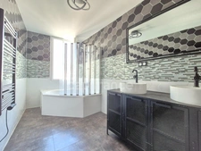 VENTE A TERME LIBRE - Maison 6 pièces PONS (17) - Centre ville - Piscine - Terrain de 167m²