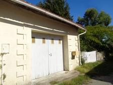 Maison à vendre 3 pièces COLOMBIERS (17) Maison de plain-pied 82m2 avec garage et beau terrain de 1000m2