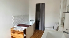 Dpt Yonne (89), à vendre BLENEAU maison de bourg de caractère 5 pièces de 120m2 avec cour de 80m2