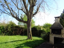 Dpt Yonne (89), à vendre  maison 6 pièces de 118 m² - Terrain de 741,00 m² avec garage
