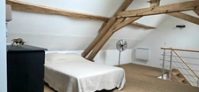 Dpt Yonne (89), à vendre BLENEAU maison de bourg de caractère 5 pièces de 120m2 avec cour de 80m2