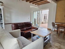 Dpt Yonne (89), à vendre BLENEAU maison de bourg de caractère 5 pièces de 120m2 avec cour de 80m2