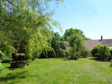 Maisons à vendre TREIGNY (89) Ensemble de deux maison 11pcs 5 ou 6 chbs, piscine, panneau solaire
