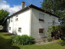 Maison à vendre 5 pièces PONS (17)Maison de 130m2 sur sous sol intégral avec grand terrain