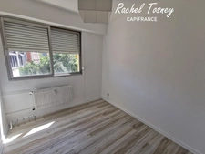 Belfort hyper-centre – Appartement T2  avec terrasse et balcon, un cocon rare au calme avec parking !