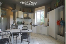 Fougerolles area, beautiful bourgeois house T9 on a plot of 75 ares! 