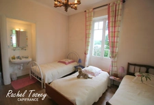 Fougerolles area, beautiful bourgeois house T9 on a plot of 75 ares! 