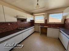 Appartement  BELFORT - BEAU POTENTIEL POUR CE T4 TRAVERSANT de 94m² -  BALCON et GARAGE !!