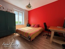 MAISON FAMILIALE T7 – 5 CHAMBRES, PISCINE ET GRANDS GARAGES – AU CALME, PROCHE A36