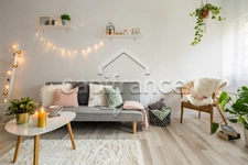 SAINT BERNARD (01) - Grand studio en rez-de-jardin