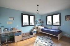 Contemporary villa of 147 m² with large garage