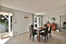 Chasselay, a sought-after village - House of 155 m² - Heated swimming pool 