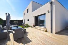 Villa contemporaine de 151 m² avec grand garage