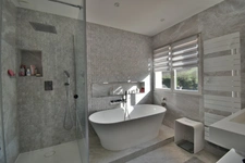 Chasselay village prisé - Maison de 155 m² - Piscine chauffée 