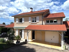 Chasselay village prisé - Maison de 155 m² - Piscine chauffée 