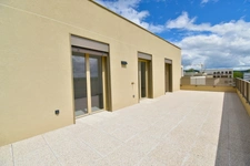 TREVOUX (01) - Appartement T4 de 138 m² avec 2 grandes terrasses 