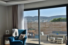 Contemporary villa of 147 m² with large garage