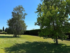 Reyrieux - A vendre magnifique terrain plat de 1052 m² 